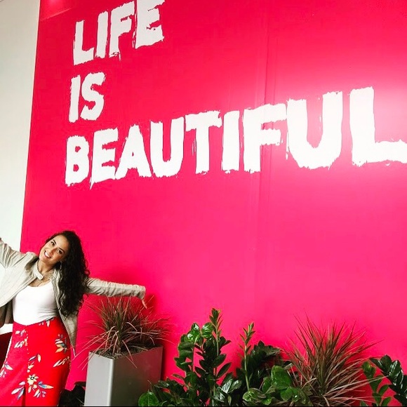 Meet the Posher - Picture 1 of 1